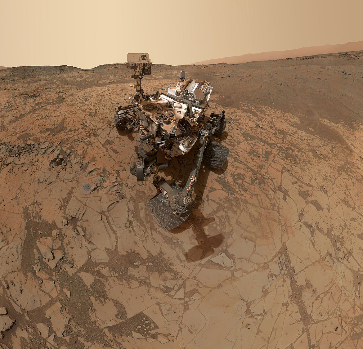 Curiosity Self-Portrait at ‘Mojave’ Site on Mount Sharp (Image: NASA/JPL)
